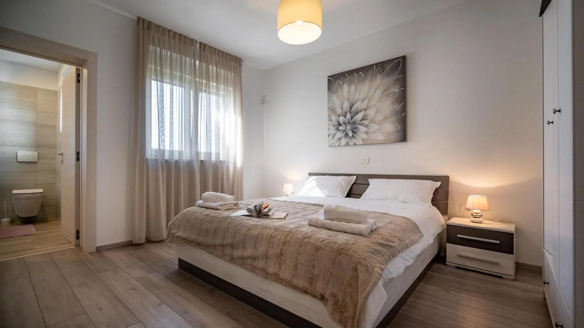 Villa Luen Near Pula With Large Garden And Private Pool For Families 0*,  Хорватия
