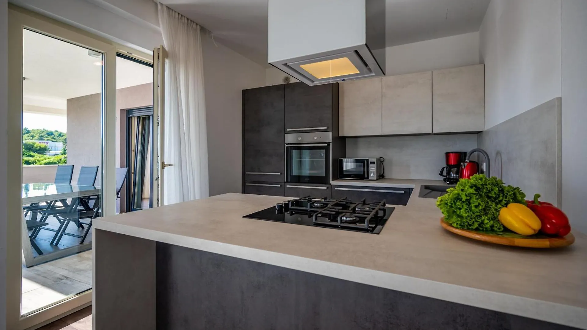 Villa Luen Near Pula With Large Garden And Private Pool For Families